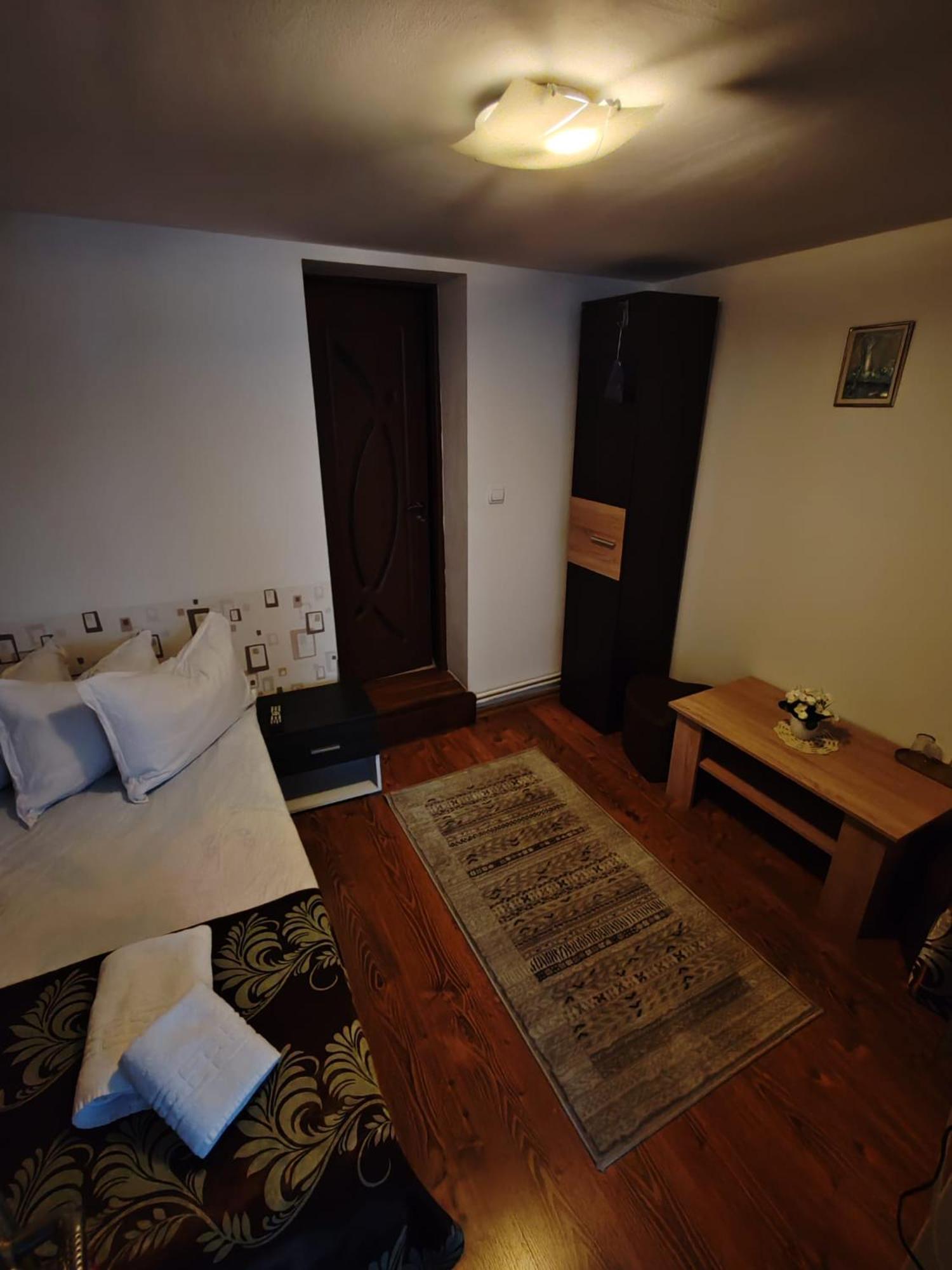 فندق Casa Alex Topliţa المظهر الخارجي الصورة