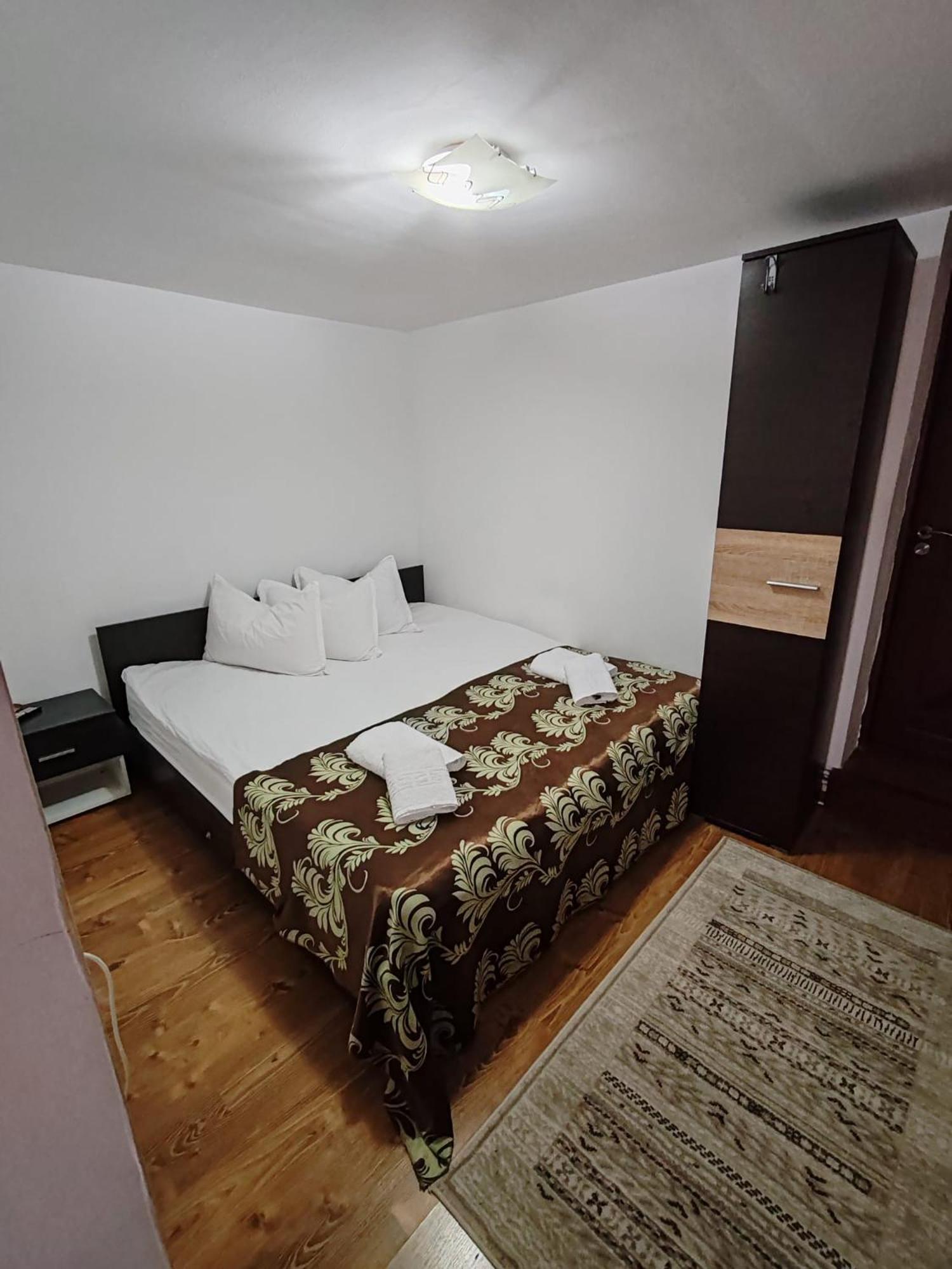 فندق Casa Alex Topliţa المظهر الخارجي الصورة